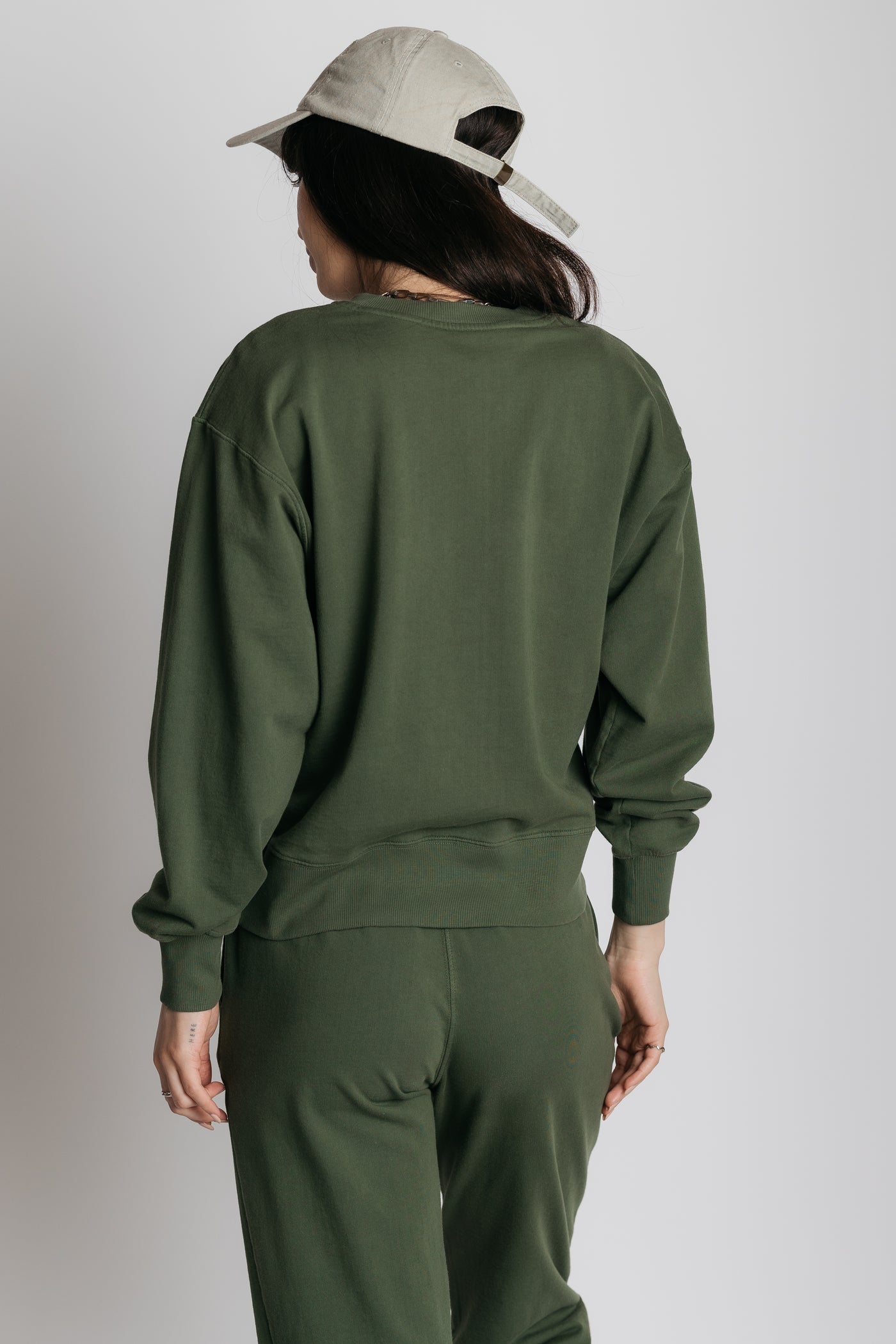 olive libris sweater